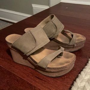 OTBT slide wedges